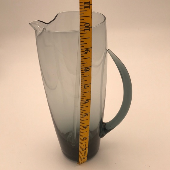 VTG MCM 60's Morgantown Normandie Smoke Glass Cocktail/Martini Pitcher & Stirrer - Picture 9 of 10
